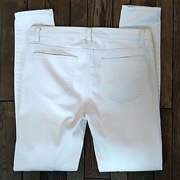 Forever 21 White Skinny Jeans. - Picture 3 of 8